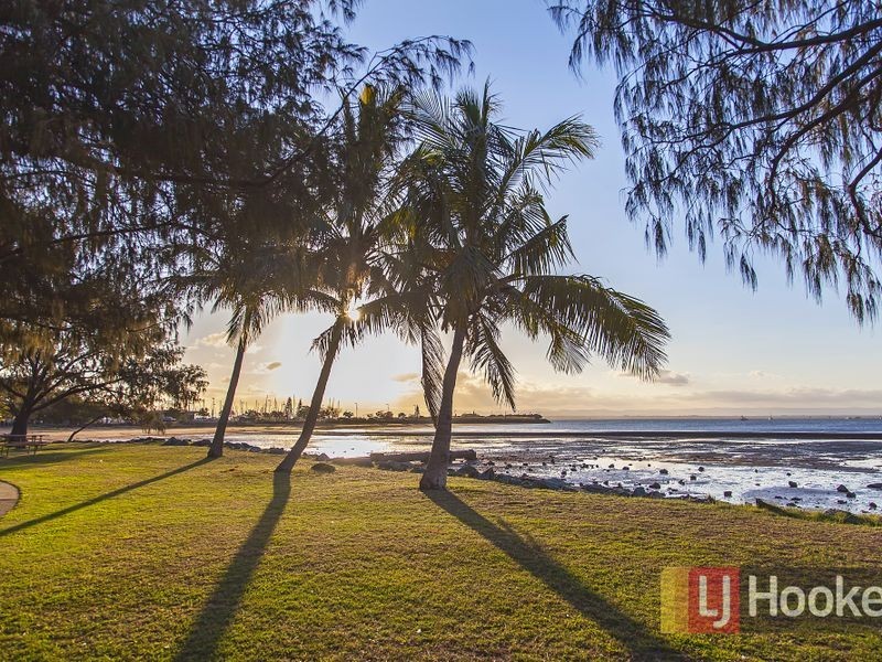 21 Thurecht Parade, Scarborough QLD 4020