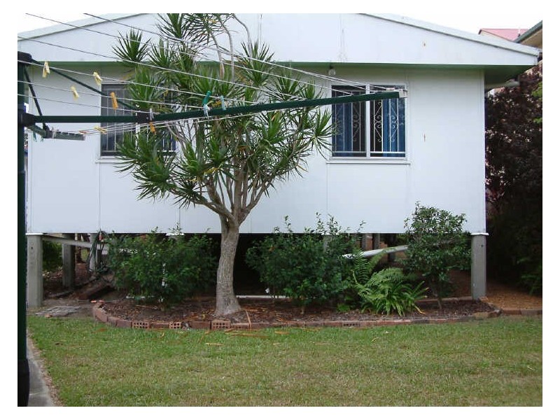 29 Bailey Street, Woody Point QLD 4019