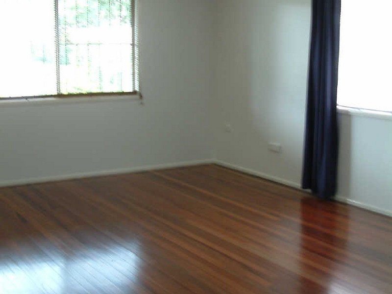 29 Bailey Street, Woody Point QLD 4019