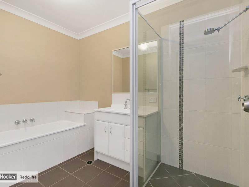 1/8 Arakoon Court, Rothwell QLD 4022