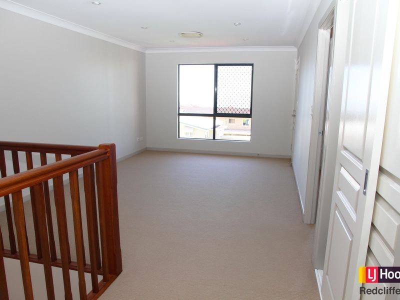 2/11 Georgina Street, Woody Point QLD 4019