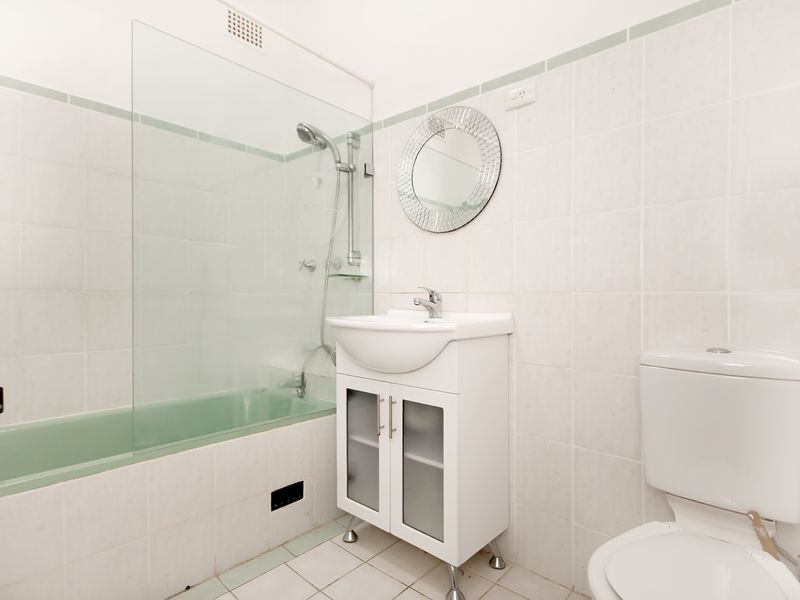 6 Roberts Avenue, Mortdale NSW 2223