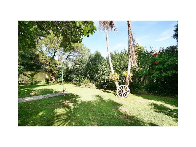 29 Hugh Avenue, Peakhurst NSW 2210