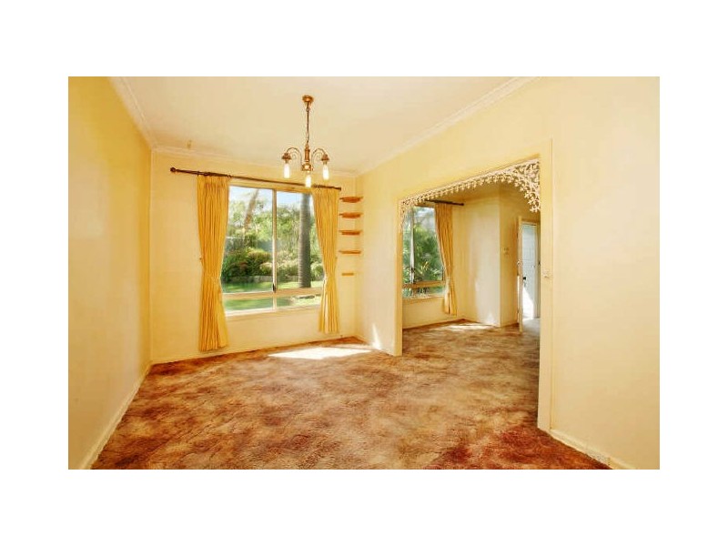 29 Hugh Avenue, Peakhurst NSW 2210