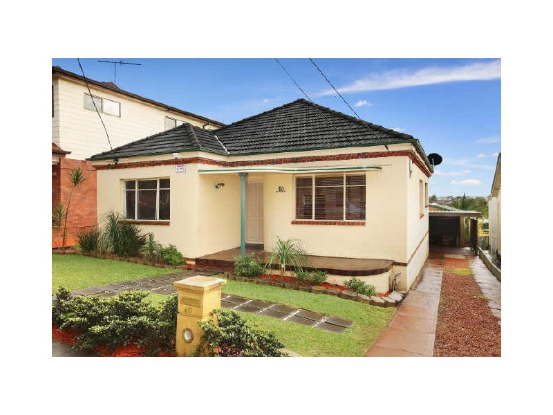 40 Bungalow Road, Peakhurst NSW 2210