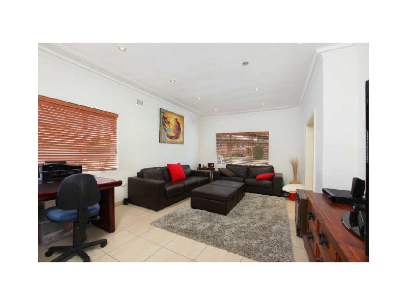 40 Bungalow Road, Peakhurst NSW 2210