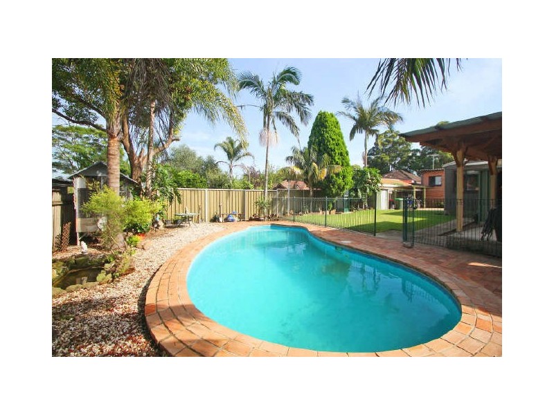 27 Cairns Street, Riverwood NSW 2210