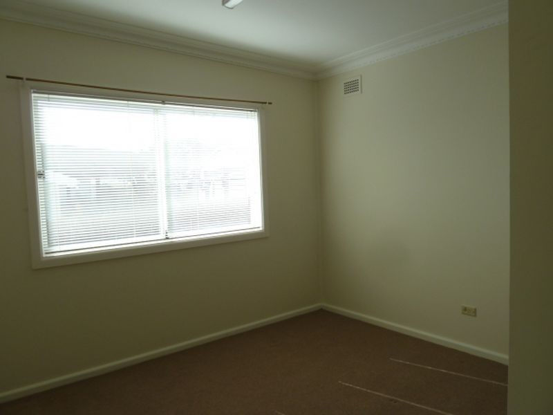 5 Greenlands Avenue, Peakhurst NSW 2210