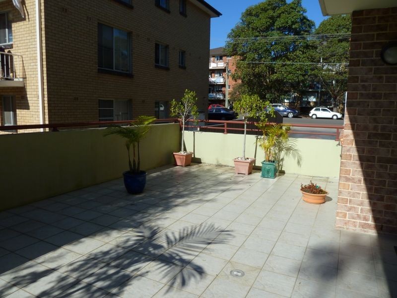 2/10-12 Martin Place, Mortdale NSW 2223