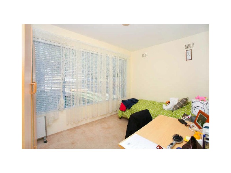 2/8 Martin Place, Mortdale NSW 2223