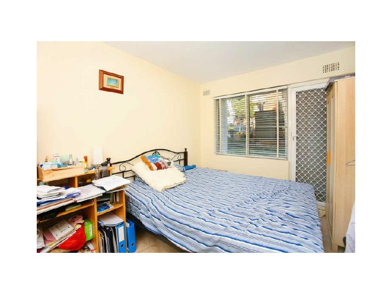 2/8 Martin Place, Mortdale NSW 2223