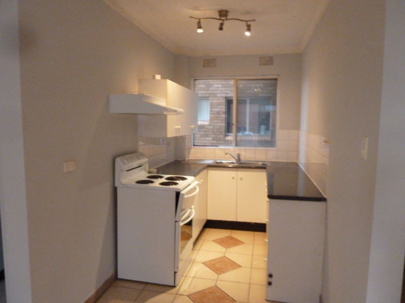 2/21 Romilly Street, Riverwood NSW 2210