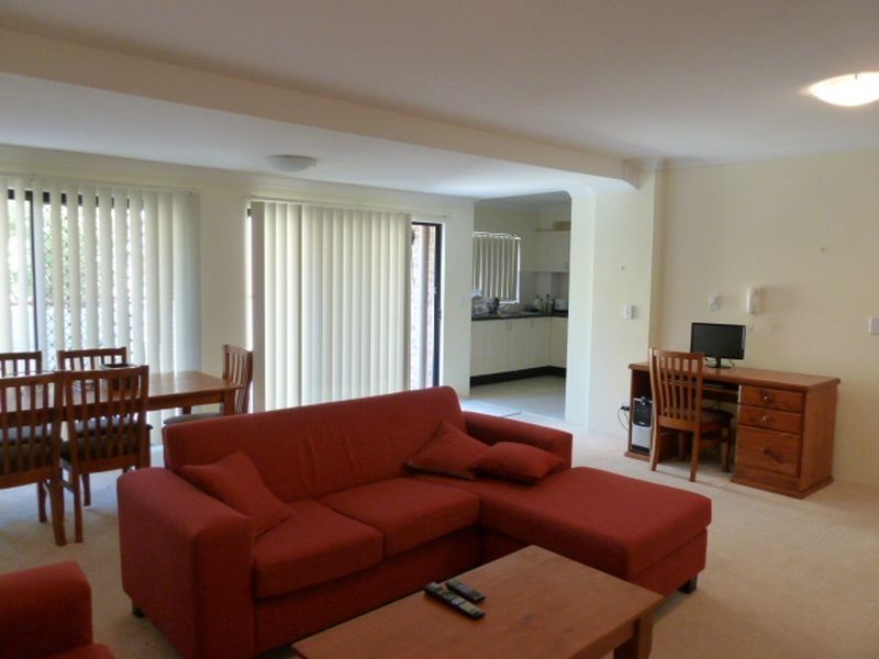 2/10-12 Martin Place, Mortdale NSW 2223