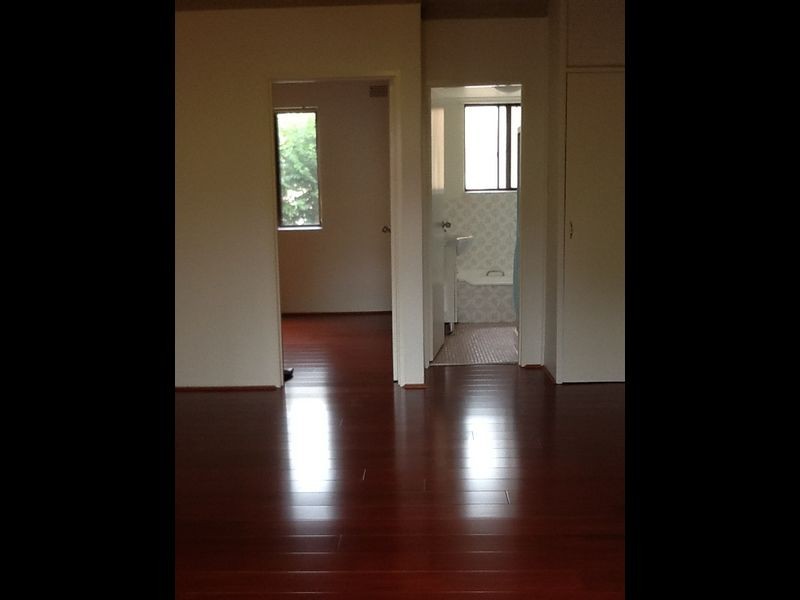 8/22 Macquarie Place, Mortdale NSW 2223