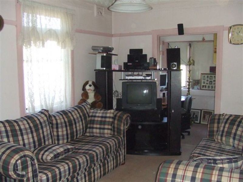 2 Boundary Road, Mortdale NSW 2223