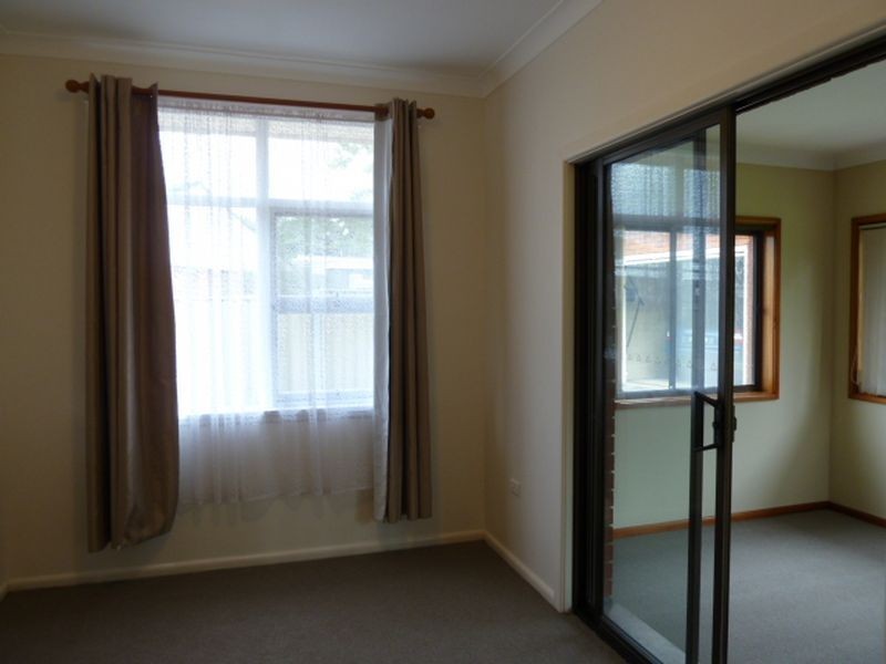 6 Carramar Place, Peakhurst Heights NSW 2210