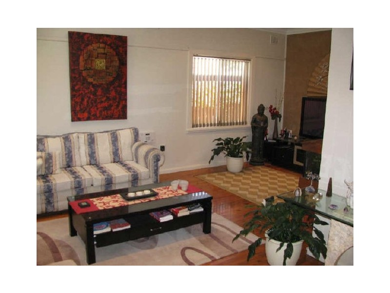 15 Treloar Avenue, Mortdale NSW 2223