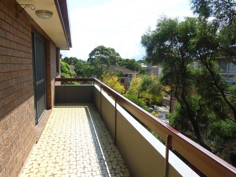 8/5-7 Oxford Street, Mortdale NSW 2223