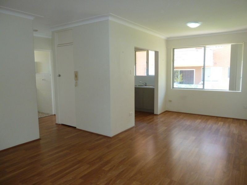 8/52 Station Street, Mortdale NSW 2223