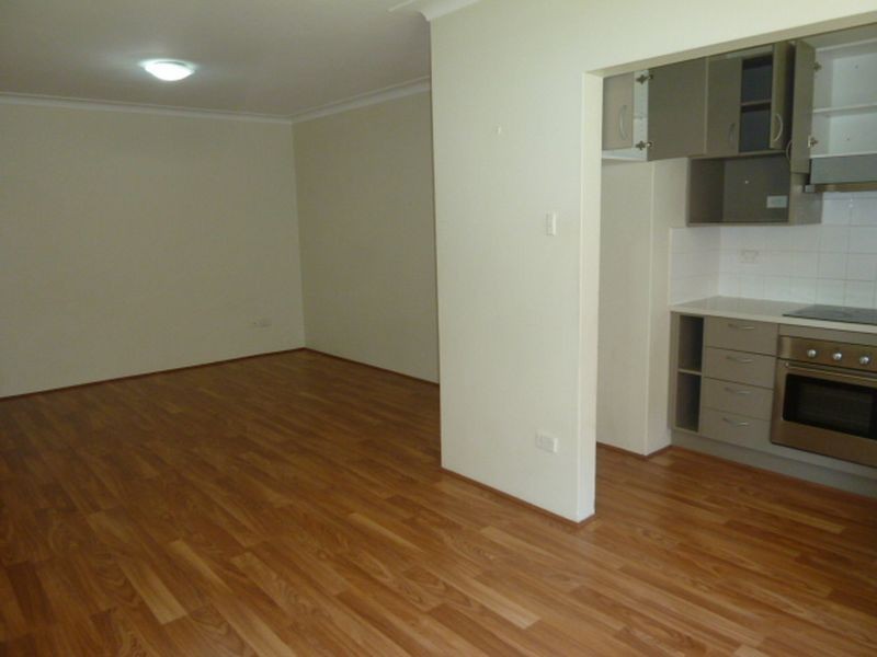 8/52 Station Street, Mortdale NSW 2223