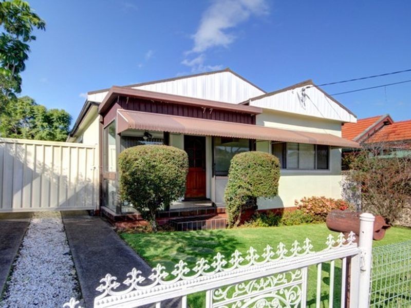 1 Crump Street, Mortdale NSW 2223