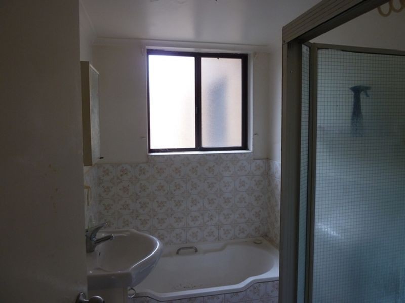 8/22 Macquarie Place, Mortdale NSW 2223