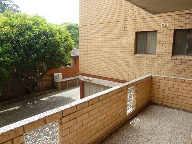 8/22 Macquarie Place, Mortdale NSW 2223