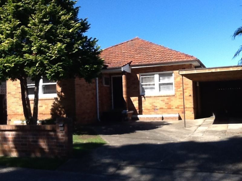 19 Macquarie Place, Mortdale NSW 2223