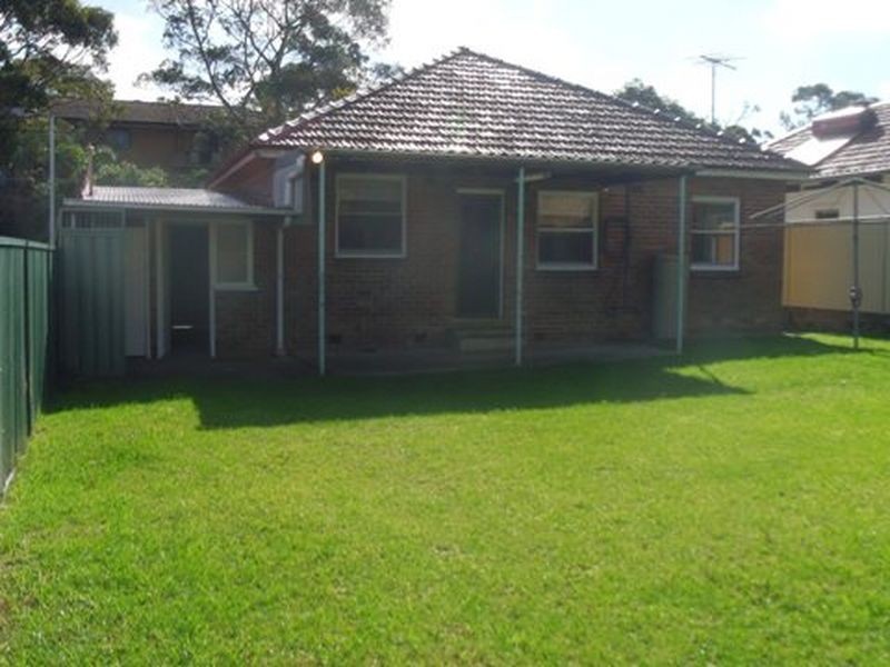 19 Macquarie Place, Mortdale NSW 2223