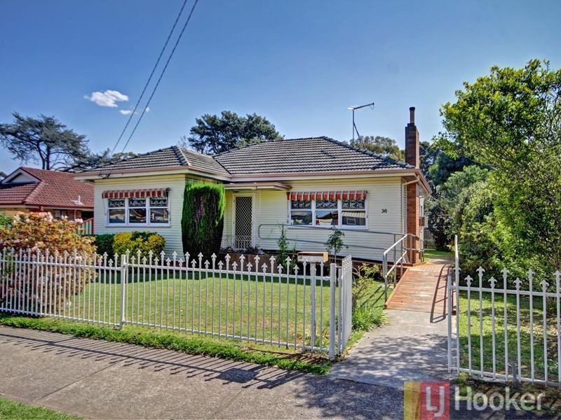36 Rona Street, Peakhurst NSW 2210