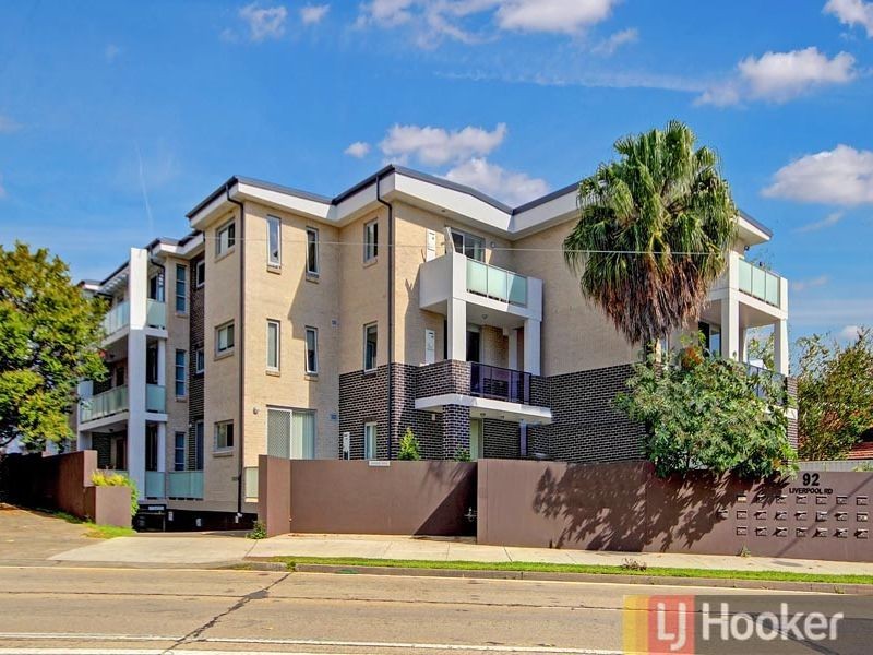 2/92 Liverpool Road, Burwood Heights NSW 2136