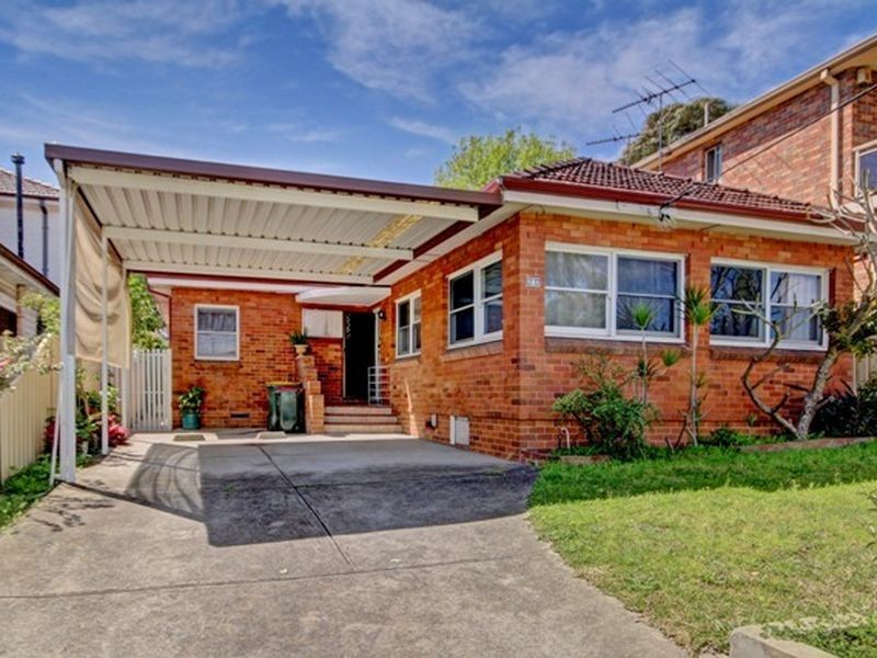 4 Boundary Road, Mortdale NSW 2223