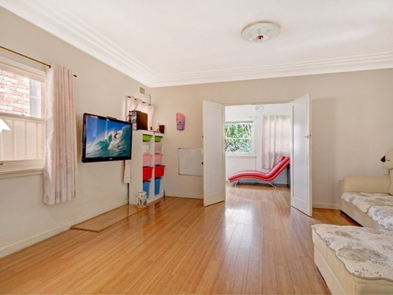 4 Boundary Road, Mortdale NSW 2223