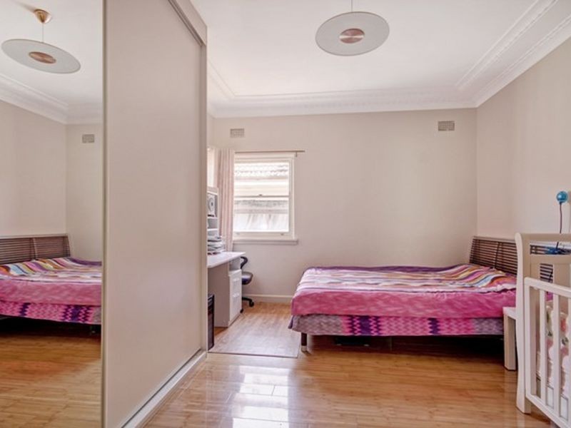 4 Boundary Road, Mortdale NSW 2223