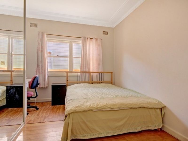 4 Boundary Road, Mortdale NSW 2223