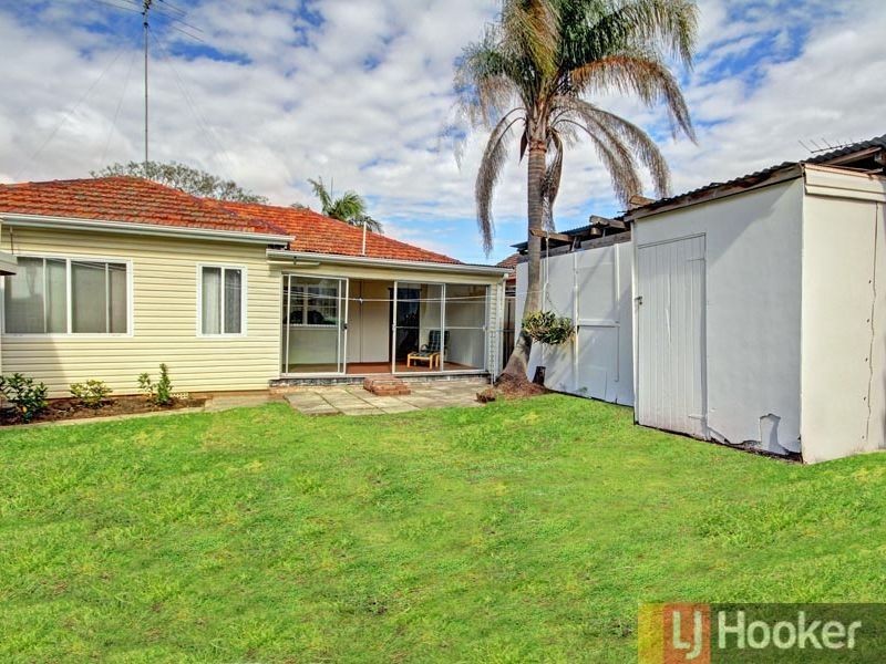 82 Boundary Road, Mortdale NSW 2223