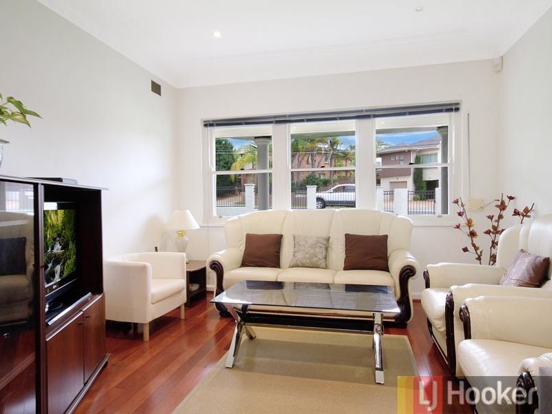82 Stoney Creek Road, Beverly Hills NSW 2209