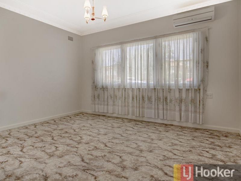 54 Bungalow Road, Peakhurst NSW 2210