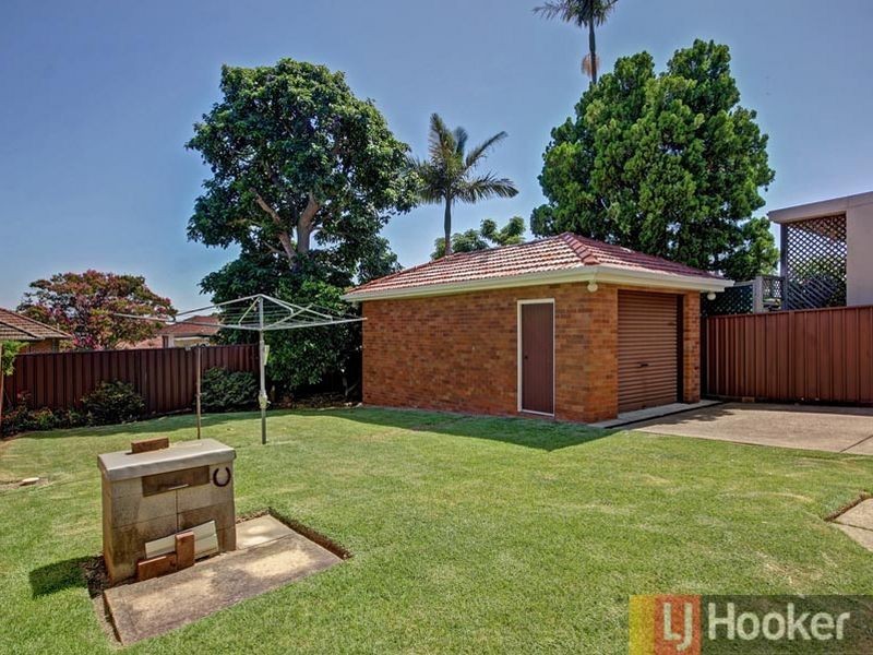 54 Bungalow Road, Peakhurst NSW 2210
