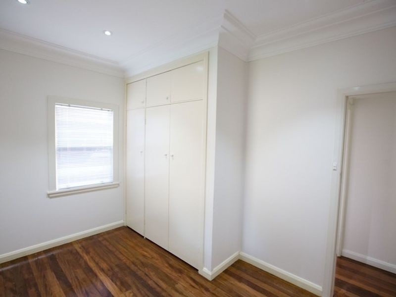 76 Ogilvy Street, Peakhurst NSW 2210