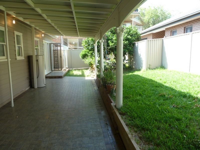 76 Ogilvy Street, Peakhurst NSW 2210