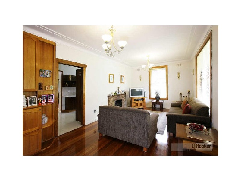 2 Hedley Street, Riverwood NSW 2210