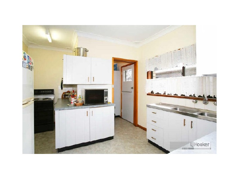7/3-5 Mutual Road, Mortdale NSW 2223