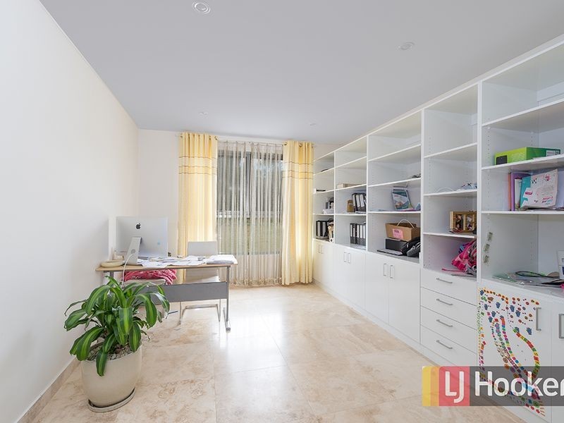 10 Pennard Crescent, Luddenham NSW 2745