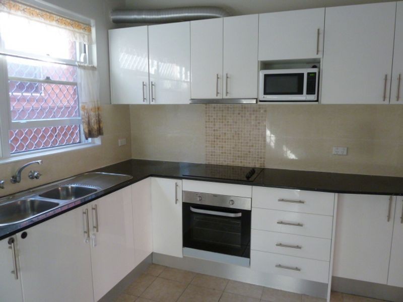 2/76 Morts Road, Mortdale NSW 2223