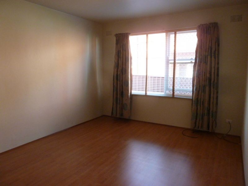 2/76 Morts Road, Mortdale NSW 2223