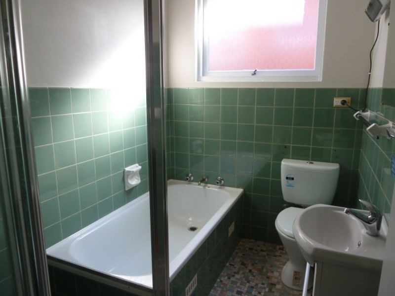 2/76 Morts Road, Mortdale NSW 2223