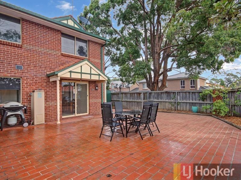 4/33 Kerrie Crescent, Peakhurst NSW 2210