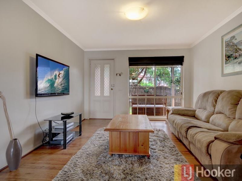 4/33 Kerrie Crescent, Peakhurst NSW 2210