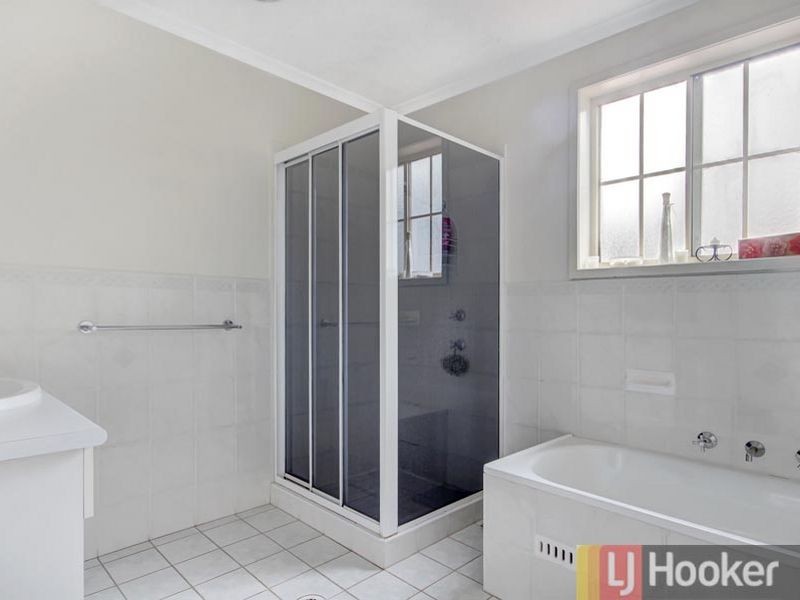 4/33 Kerrie Crescent, Peakhurst NSW 2210